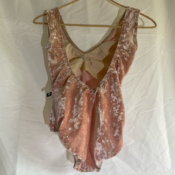 Lucky Leo Pink Velvet Leotard, ballet, contemporary - Picture 2 of 4